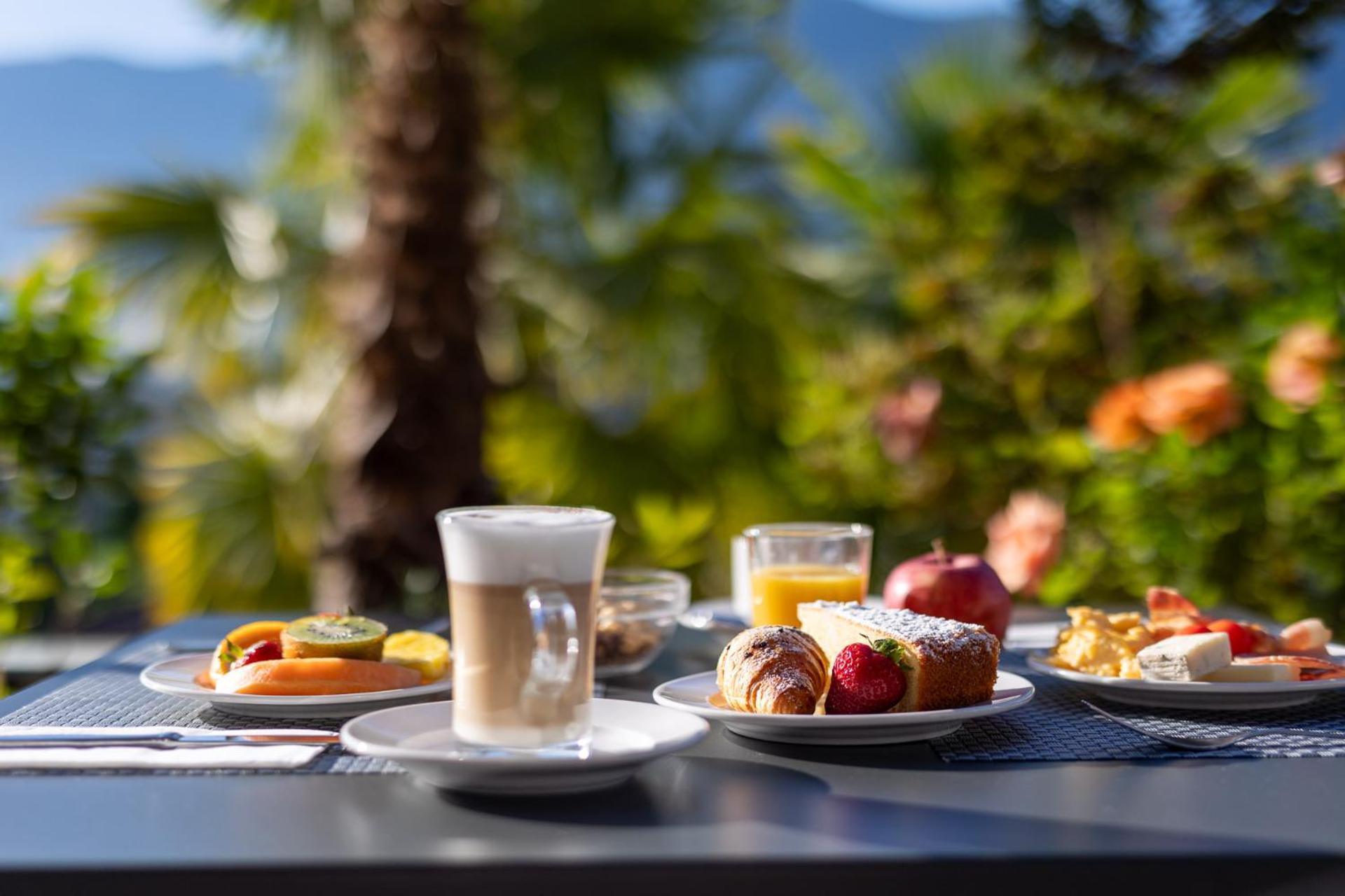 La Perla Hotel